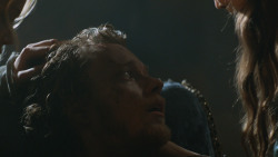 extant_GameOfThrones_3x07-TheBearAndTheMaidenFair_3838