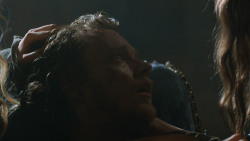 extant_GameOfThrones_3x07-TheBearAndTheMaidenFair_3839