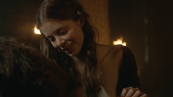 extant_GameOfThrones_3x07-TheBearAndTheMaidenFair_3846