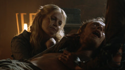 extant_GameOfThrones_3x07-TheBearAndTheMaidenFair_3851