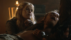 extant_GameOfThrones_3x07-TheBearAndTheMaidenFair_3852