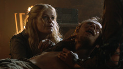 extant_GameOfThrones_3x07-TheBearAndTheMaidenFair_3853