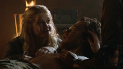 extant_GameOfThrones_3x07-TheBearAndTheMaidenFair_3856