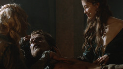 extant_GameOfThrones_3x07-TheBearAndTheMaidenFair_3858