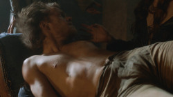 extant_GameOfThrones_3x07-TheBearAndTheMaidenFair_3873