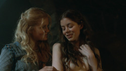 extant_GameOfThrones_3x07-TheBearAndTheMaidenFair_3918