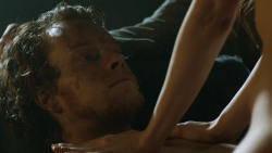 extant_GameOfThrones_3x07-TheBearAndTheMaidenFair_3943