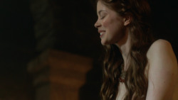 extant_GameOfThrones_3x07-TheBearAndTheMaidenFair_3949