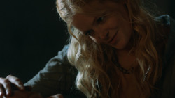 extant_GameOfThrones_3x07-TheBearAndTheMaidenFair_3969
