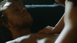 extant_GameOfThrones_3x07-TheBearAndTheMaidenFair_3976