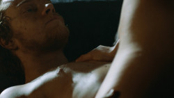 extant_GameOfThrones_3x07-TheBearAndTheMaidenFair_3977