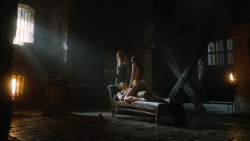 extant_GameOfThrones_3x07-TheBearAndTheMaidenFair_3993