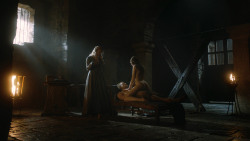 extant_GameOfThrones_3x07-TheBearAndTheMaidenFair_3996