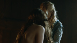 extant_GameOfThrones_3x07-TheBearAndTheMaidenFair_4002