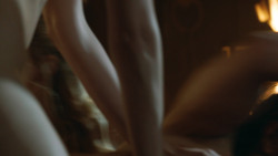 extant_GameOfThrones_3x07-TheBearAndTheMaidenFair_4048