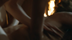 extant_GameOfThrones_3x07-TheBearAndTheMaidenFair_4049