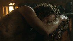extant_GameOfThrones_3x07-TheBearAndTheMaidenFair_4068
