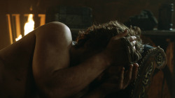 extant_GameOfThrones_3x07-TheBearAndTheMaidenFair_4070