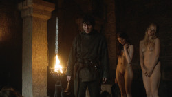 extant_GameOfThrones_3x07-TheBearAndTheMaidenFair_4080