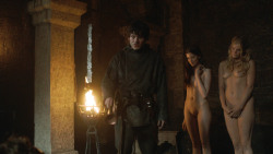 extant_GameOfThrones_3x07-TheBearAndTheMaidenFair_4086