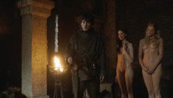 extant_GameOfThrones_3x07-TheBearAndTheMaidenFair_4088