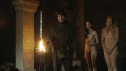 extant_GameOfThrones_3x07-TheBearAndTheMaidenFair_4089