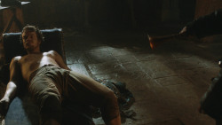 extant_GameOfThrones_3x07-TheBearAndTheMaidenFair_4092