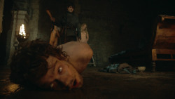 extant_GameOfThrones_3x07-TheBearAndTheMaidenFair_4105