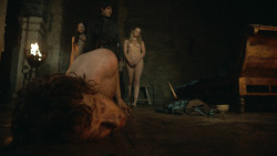 extant_GameOfThrones_3x07-TheBearAndTheMaidenFair_4107