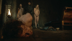 extant_GameOfThrones_3x07-TheBearAndTheMaidenFair_4109