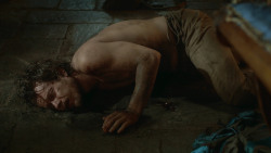 extant_GameOfThrones_3x07-TheBearAndTheMaidenFair_4158