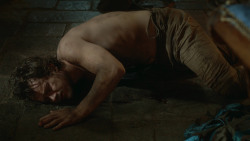 extant_GameOfThrones_3x07-TheBearAndTheMaidenFair_4160