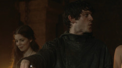 extant_GameOfThrones_3x07-TheBearAndTheMaidenFair_4165