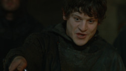 extant_GameOfThrones_3x07-TheBearAndTheMaidenFair_4188