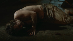extant_GameOfThrones_3x07-TheBearAndTheMaidenFair_4191