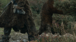 extant_GameOfThrones_3x07-TheBearAndTheMaidenFair_4245