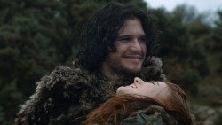 extant_GameOfThrones_3x07-TheBearAndTheMaidenFair_4398