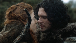 extant_GameOfThrones_3x07-TheBearAndTheMaidenFair_4425