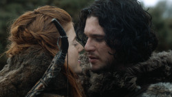 extant_GameOfThrones_3x07-TheBearAndTheMaidenFair_4426