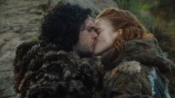 extant_GameOfThrones_3x07-TheBearAndTheMaidenFair_4598