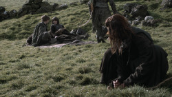 extant_GameOfThrones_3x07-TheBearAndTheMaidenFair_4668