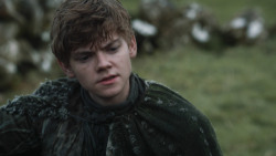 extant_GameOfThrones_3x07-TheBearAndTheMaidenFair_4711