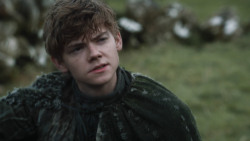 extant_GameOfThrones_3x07-TheBearAndTheMaidenFair_4712