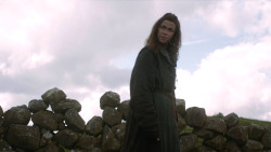 extant_GameOfThrones_3x07-TheBearAndTheMaidenFair_4757