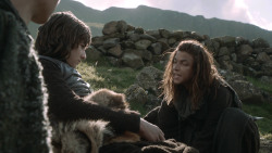 extant_GameOfThrones_3x07-TheBearAndTheMaidenFair_4813
