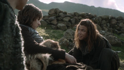 extant_GameOfThrones_3x07-TheBearAndTheMaidenFair_4817