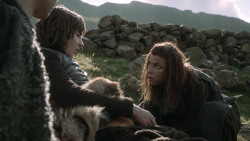 extant_GameOfThrones_3x07-TheBearAndTheMaidenFair_4821