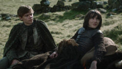 extant_GameOfThrones_3x07-TheBearAndTheMaidenFair_4875