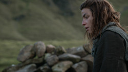 extant_GameOfThrones_3x07-TheBearAndTheMaidenFair_4883