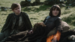 extant_GameOfThrones_3x07-TheBearAndTheMaidenFair_4913